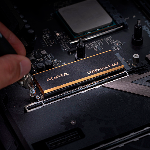 Unidad de Estado Sólido (SSD) Adata Legend 960 Max, 1TB, M.2 2280, PCI Express 4.0 x4 NVMe, Lectura 7400MB/s, Escritura 6800MB/s, con Disipador - ALEG-960M-1TCS