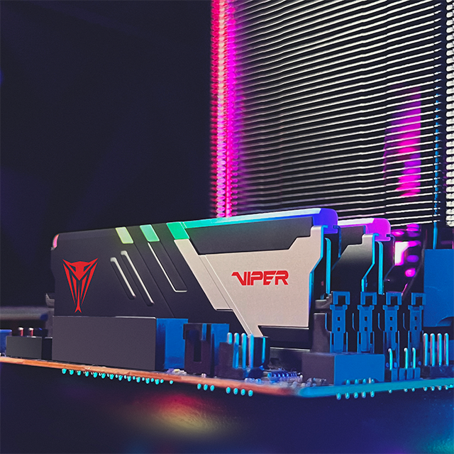 Memoria RAM Patriot Viper Venom RGB, 32GB (2x16GB), DDR5, 5600MHz, CL36, RGB, Negro/Rojo - PVVR532G560C36K