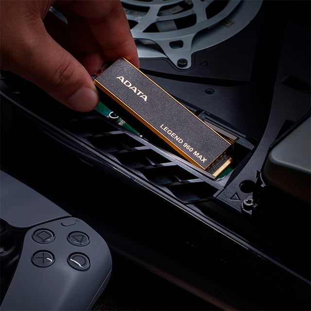 Unidad de Estado Sólido (SSD) Adata Legend 960 Max, 1TB, M.2 2280, PCI Express 4.0 x4 NVMe, Lectura 7400MB/s, Escritura 6800MB/s, con Disipador - ALEG-960M-1TCS
