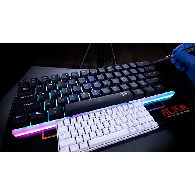 Teclado Mecánico Redragon K605 Alien, Gigante 60%, Alámbrico USB-C, RGB – K605