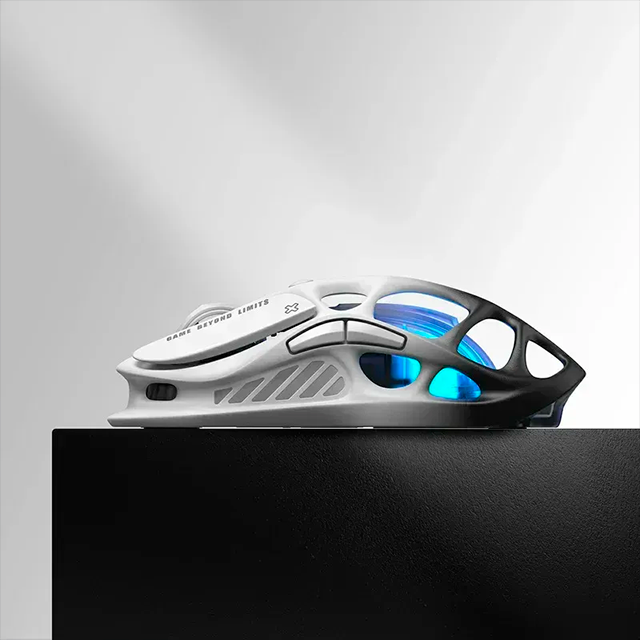 Mouse Gamer Inalámbrico GravaStar Mercury M1 Pro, 26,000 DPI, PAW3395, 2.4 GHz/Bluetooth/USB-C, RGB, Gradient Black – GRAVASTAR M1 PRO_GBLK