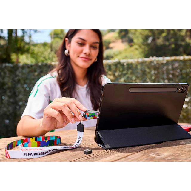 Memoria USB SanDisk 128GB USB-C, Edición Copa Mundial FIFA 2026, Global Edition, lectura 300 MB/s, negra – SDCZIA-128G-G46